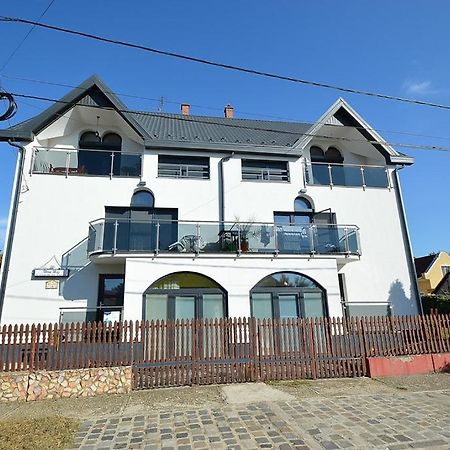 Nora Haz Hajduszoboszlo Hotel Exterior foto
